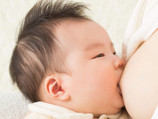 授乳中のイメージ