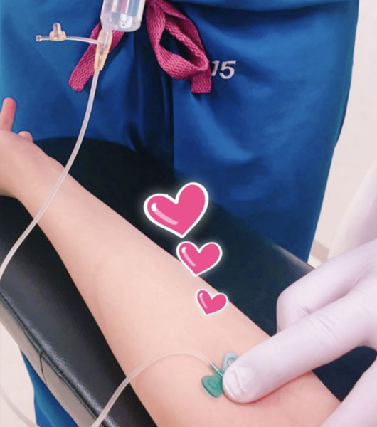 にんにく注射を打っている様子