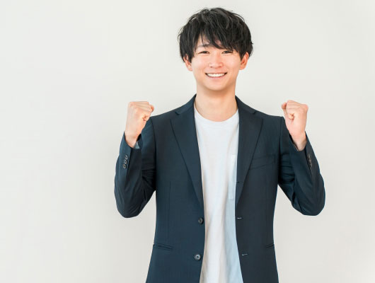 男性がメリット示すイメージ