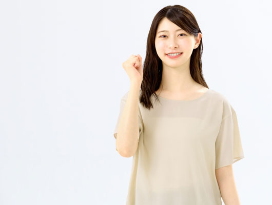 喜ぶ女性イメージ