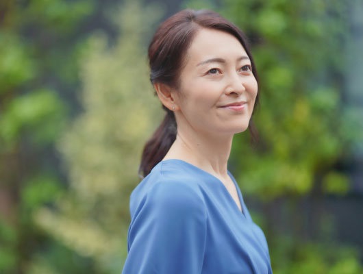 中年の女性イメージ