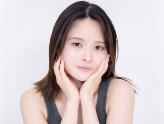 ケアする女性イメージ